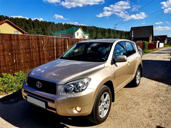 SUV   Toyota RAV4 2006 , 730000 , 