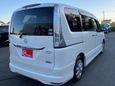    Nissan Serena 2013 , 900000 , 