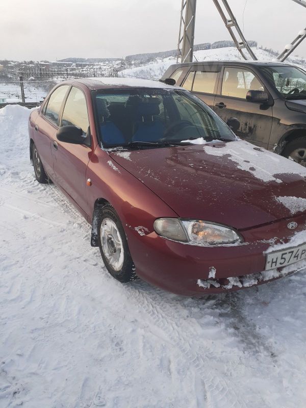  Hyundai Lantra 1995 , 95000 , 