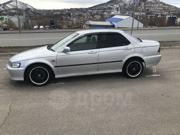  Honda Accord 2000 , 240000 , -