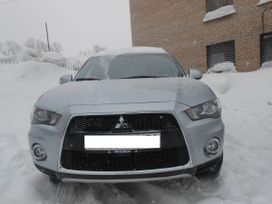 SUV   Mitsubishi Outlander 2011 , 950000 , 