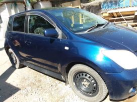  Toyota ist 2003 , 275000 , 