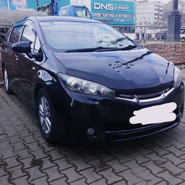    Toyota Wish 2011 , 830000 , 