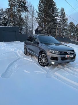 SUV   Volkswagen Touareg 2010 , 1800000 , 