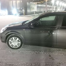  Opel Astra Family 2011 , 485000 , 