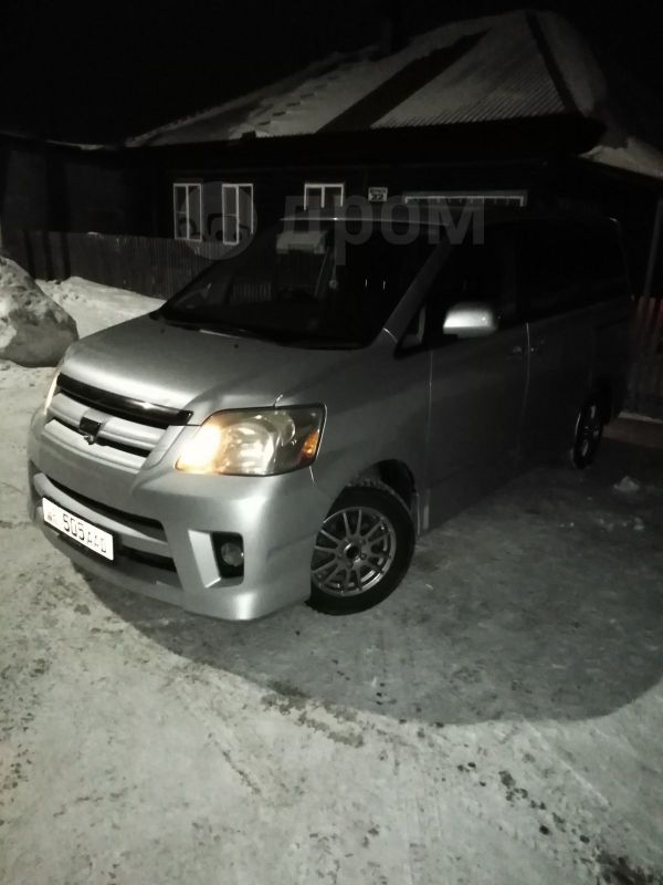    Toyota Noah 2006 , 400000 , 