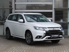 SUV или внедорожник Mitsubishi Outlander 2022 года, 3099000 рублей, Москва