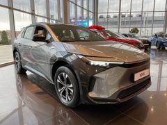 SUV или внедорожник Toyota bZ4X 2022 года, 6400000 рублей, Самара