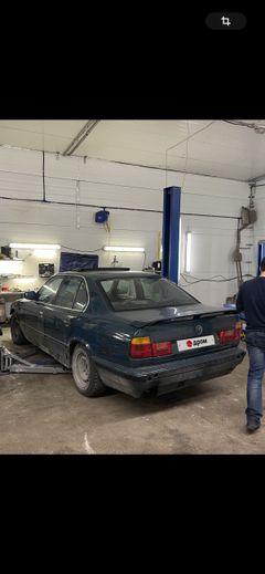 Седан BMW 5-Series 1990 года, 120000 рублей, Москва