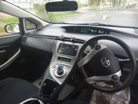  Toyota Prius 2013 , 840000 , 