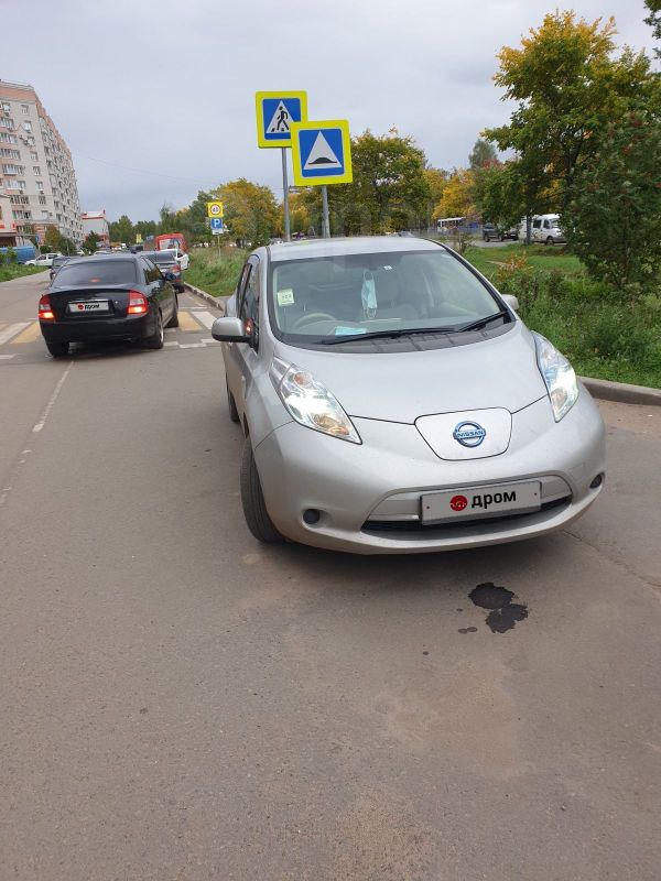  Nissan Leaf 2011 , 550000 , 