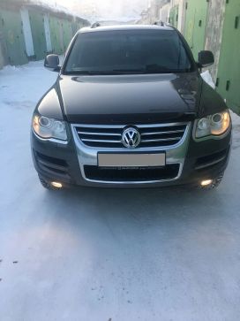 SUV   Volkswagen Touareg 2008 , 880000 , 