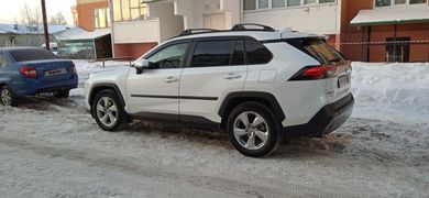 SUV или внедорожник Toyota RAV4 2020 года, 3500000 рублей, Ханты-Мансийск