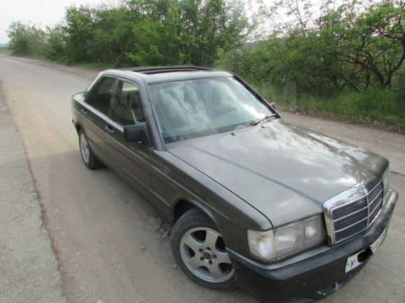  Mercedes-Benz 190 1989 , 90000 , 