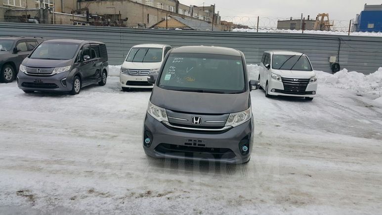    Honda Stepwgn 2015 , 1430000 , 