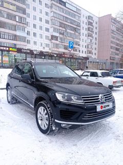 SUV или внедорожник Volkswagen Touareg 2015 года, 2799000 рублей, Челябинск