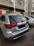 SUV   Mitsubishi Outlander 2015 , 900000 , 