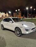 SUV   Porsche Cayenne 2012 , 2400000 , 