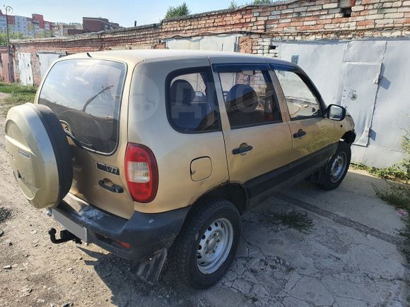 SUV   Chevrolet Niva 2006 , 99000 , 