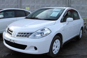  Nissan Tiida Latio 2010 , 450000 , 