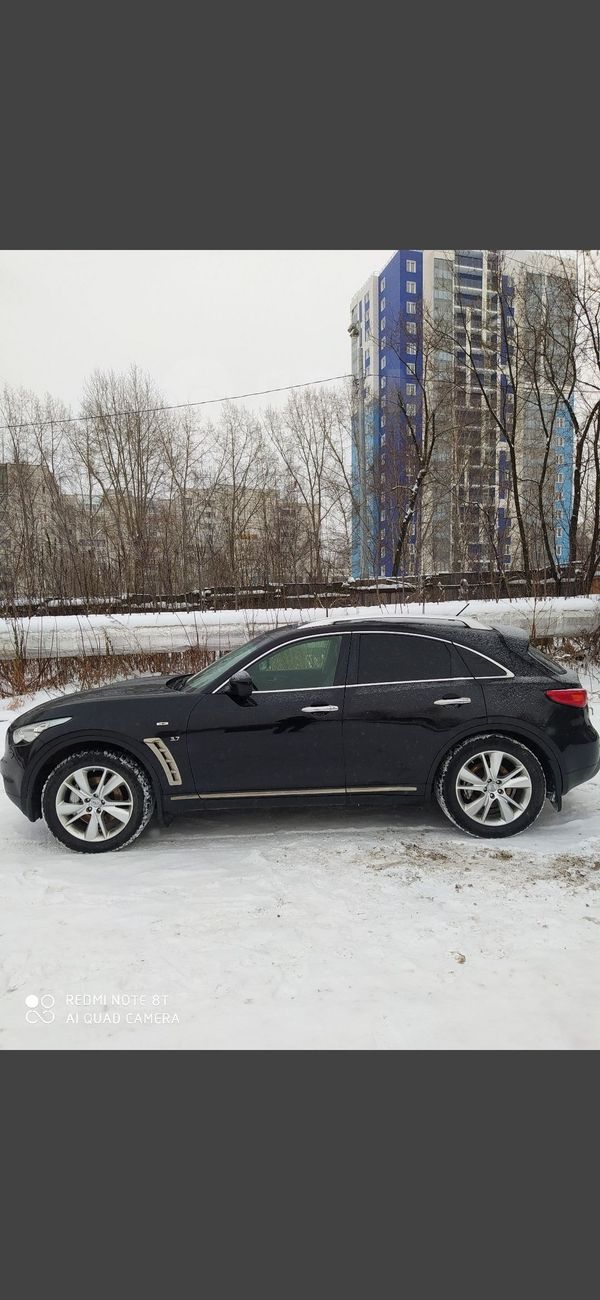 SUV   Infiniti QX70 2013 , 1500000 , 