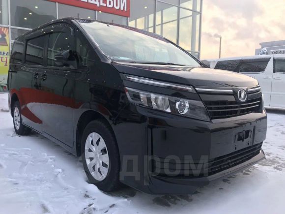    Toyota Voxy 2015 , 1350000 , 