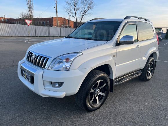  3  Toyota Land Cruiser Prado 2003 , 1326000 , 