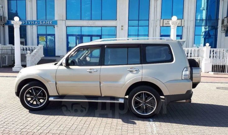 SUV   Mitsubishi Pajero 2008 , 920000 , 