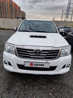 Пикап Toyota Hilux 2015 года, 2800000 рублей, Санкт-Петербург