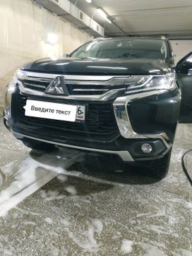 SUV   Mitsubishi Pajero Sport 2017 , 2150000 , 