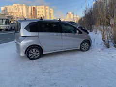 Минивэн или однообъемник Honda Freed 2012 года, 1000000 рублей, Якутск