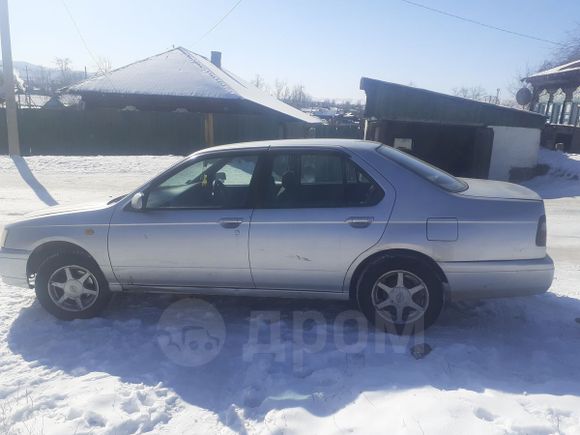  Nissan Bluebird 1996 , 160000 , 