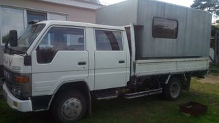 Бортовой грузовик Toyota ToyoAce 1994 года, 1280000 рублей, Лесозаводск