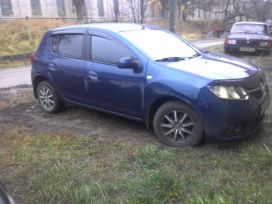  Renault Sandero 2014 , 500000 , 