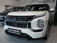 SUV или внедорожник Mitsubishi Outlander 2023 года, 4450000 рублей, Москва