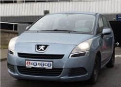 Минивэн или однообъемник Peugeot 5008 2010 года, 879900 рублей, Минск