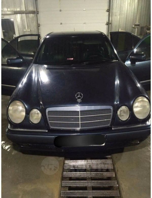  Mercedes-Benz E-Class 1999 , 300000 , 