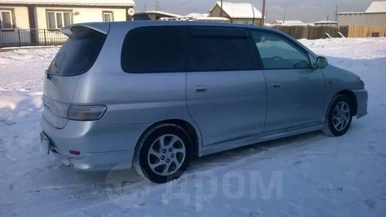    Toyota Gaia 2001 , 300000 , 