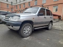 SUV или внедорожник Chevrolet Niva 2003 года, 400000 рублей, Нижний Тагил