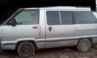    Toyota Town Ace 1989 , 135000 , 