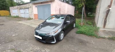 Лифтбек Toyota Prius Prime 2019 года, 2540000 рублей, Матвеев Курган