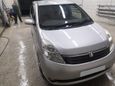    Toyota Isis 2004 , 555000 , 