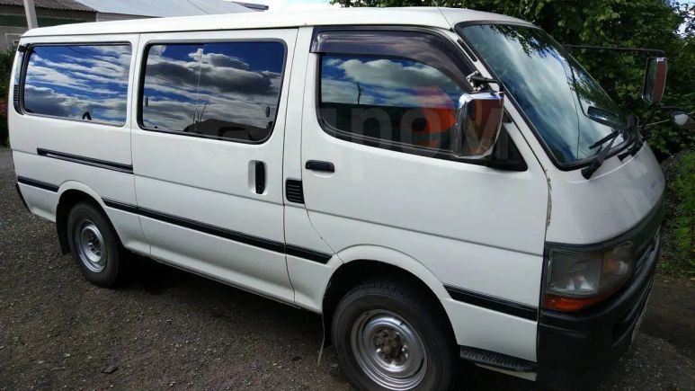    Toyota Hiace 2002 , 550000 , 