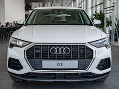 SUV или внедорожник Audi Q3 2023 года, 4980000 рублей, Москва