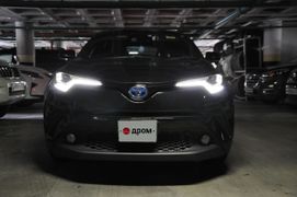 SUV или внедорожник Toyota C-HR 2017 года, 2070000 рублей, Владивосток