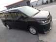    Toyota Voxy 2015 , 1405000 , 