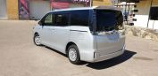    Toyota Voxy 2015 , 1425000 , 