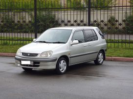    Toyota Raum 2002 , 230000 , 