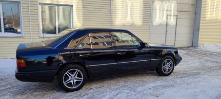  Mercedes-Benz E-Class 1993 , 650000 , 