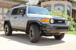 SUV   Toyota FJ Cruiser 2013 , 2350000 , 